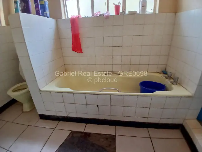 3 Bedroom House for Sale in Upper Hillside, Harare