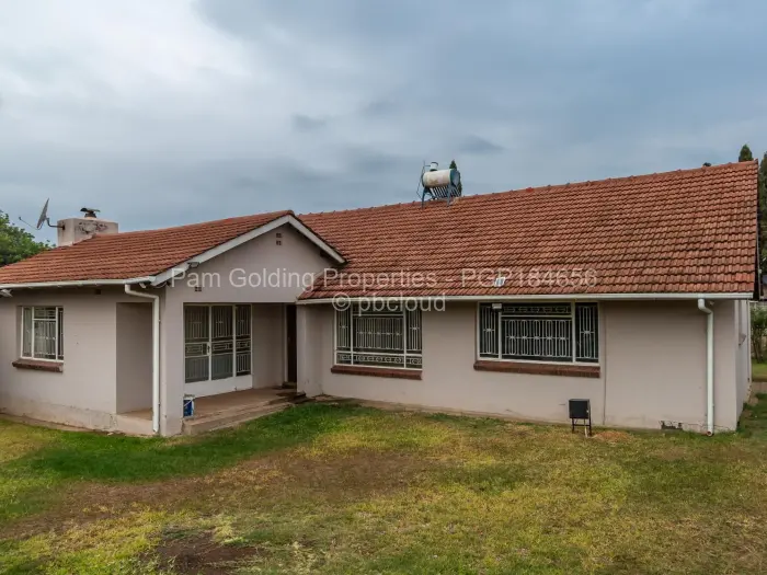 3 Bedroom House to Rent in Haig Park, Harare