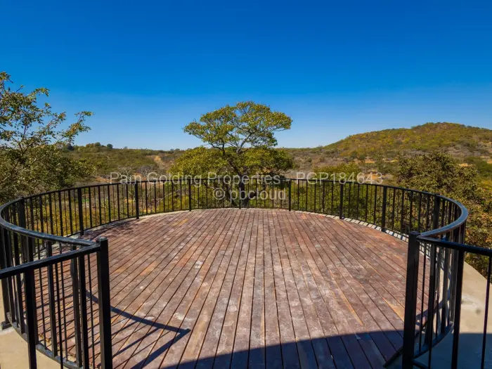 5 Bedroom House for Sale in Umwinsidale, Harare