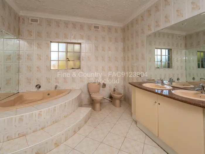 5 Bedroom House for Sale in Greystone Park, Harare