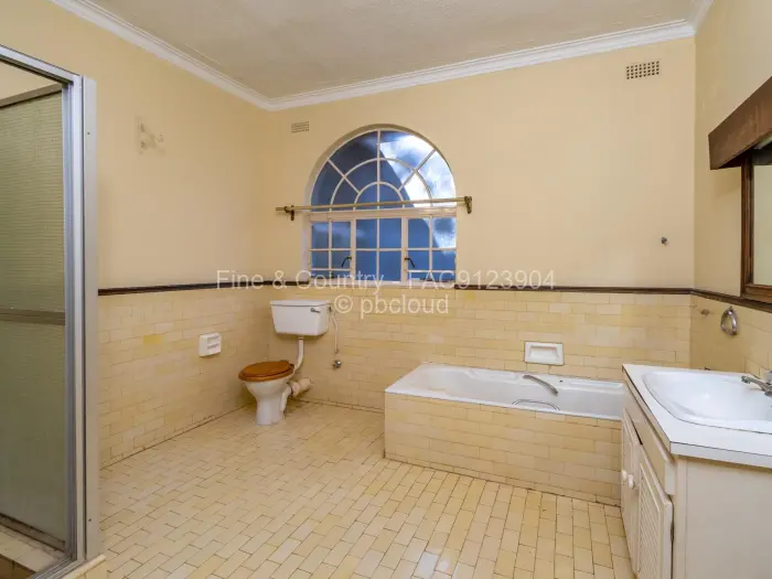 5 Bedroom House for Sale in Greystone Park, Harare