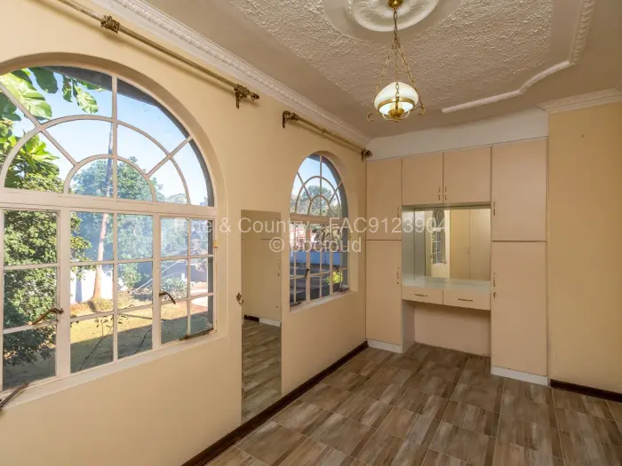 5 Bedroom House for Sale in Greystone Park, Harare
