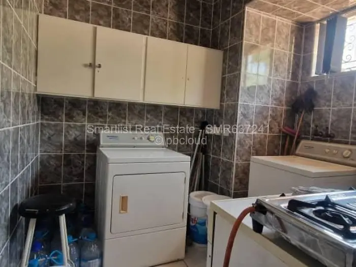 4 Bedroom House to Rent in Milton Park