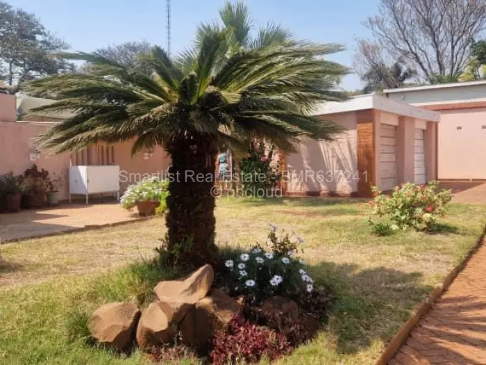 4 Bedroom House to Rent in Milton Park