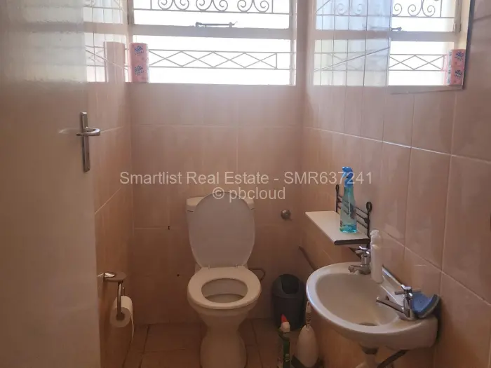 4 Bedroom House to Rent in Milton Park