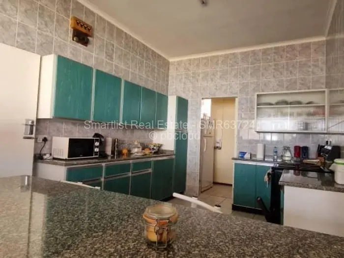 4 Bedroom House to Rent in Milton Park