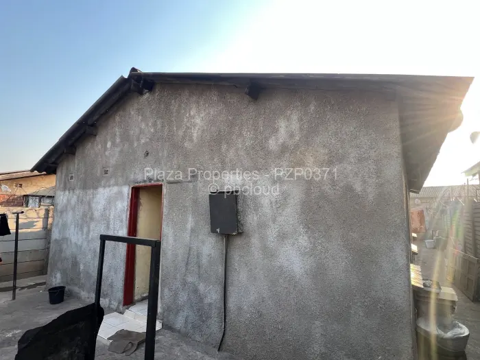 3 Bedroom House for Sale in Glen View, Harare