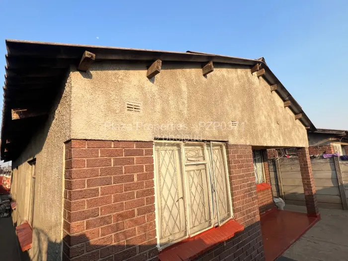 3 Bedroom House for Sale in Glen View, Harare