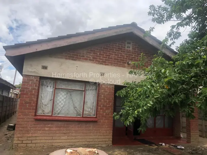 4 Bedroom House for Sale in Chitungwiza, Chitungwiza