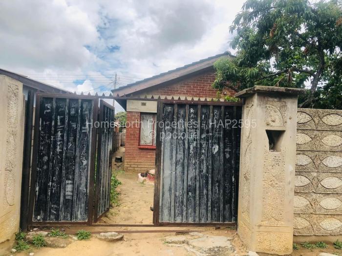 4 Bedroom House for Sale in Chitungwiza, Chitungwiza
