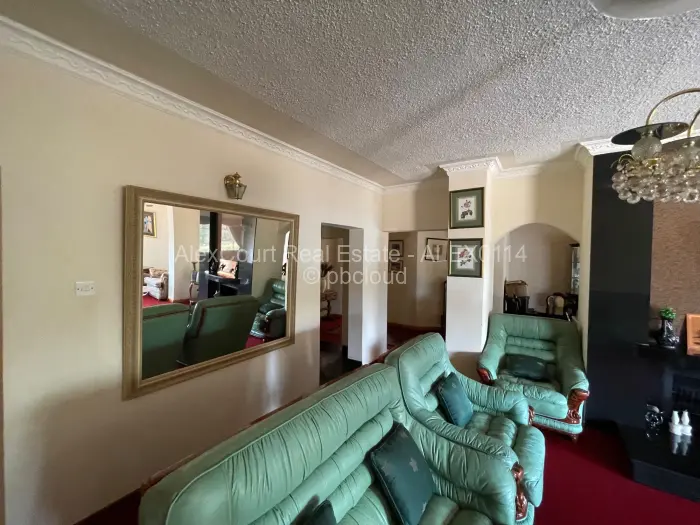 5 Bedroom House for Sale in Hogerty Hill, Harare