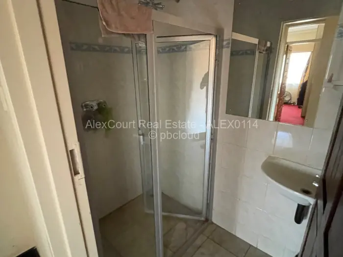 5 Bedroom House for Sale in Hogerty Hill, Harare