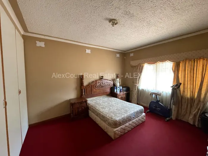 5 Bedroom House for Sale in Hogerty Hill, Harare