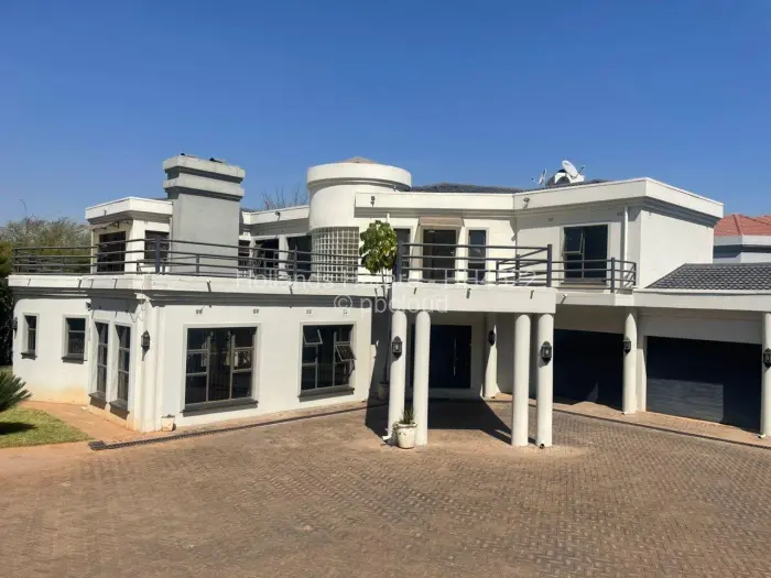 4 Bedroom House to Rent in Borrowdale Brooke