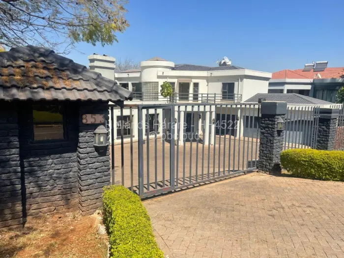 4 Bedroom House to Rent in Borrowdale Brooke