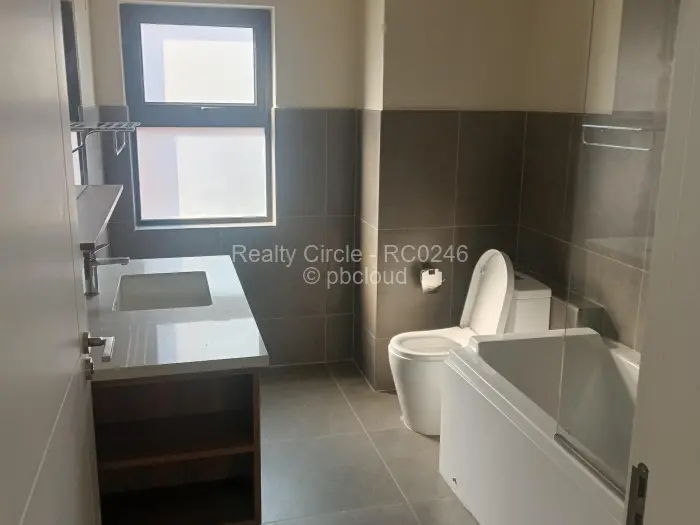 Townhouse/Complex/Cluster to Rent in Avondale
