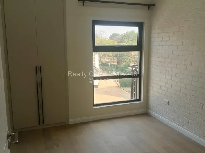 Townhouse/Complex/Cluster to Rent in Avondale