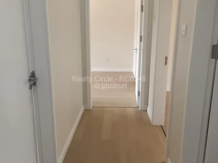 Townhouse/Complex/Cluster to Rent in Avondale