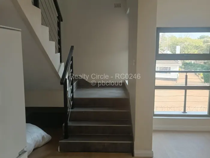 Townhouse/Complex/Cluster to Rent in Avondale