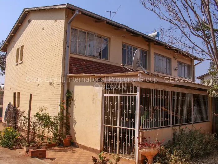 3 Bedroom House for Sale in Bradfield, Bulawayo