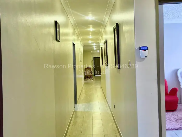 6 Bedroom House for Sale in Mount Pleasant Heights, Harare