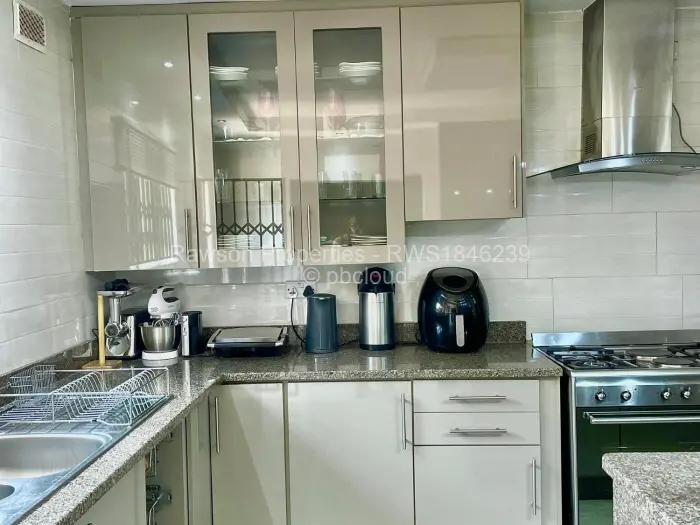 6 Bedroom House for Sale in Mount Pleasant Heights, Harare