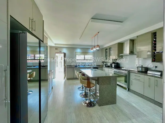 6 Bedroom House for Sale in Mount Pleasant Heights, Harare
