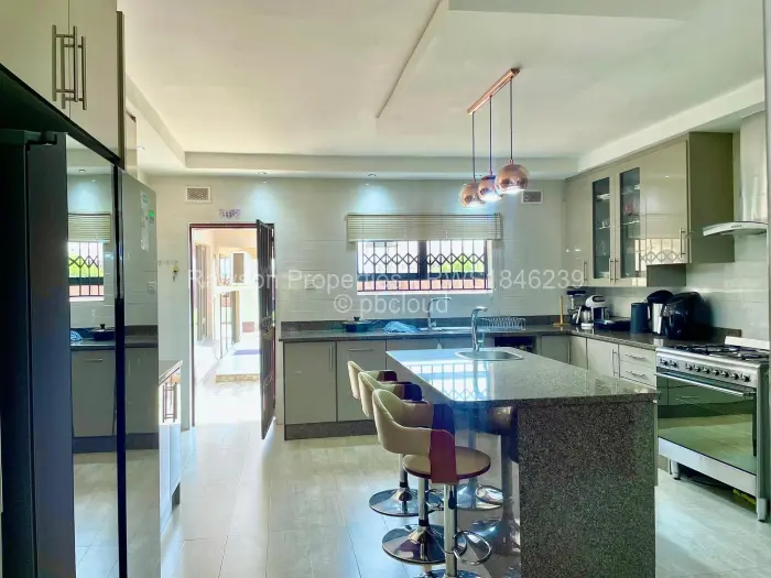 6 Bedroom House for Sale in Mount Pleasant Heights, Harare