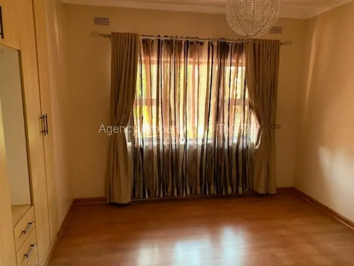 4 Bedroom House to Rent in Chisipite