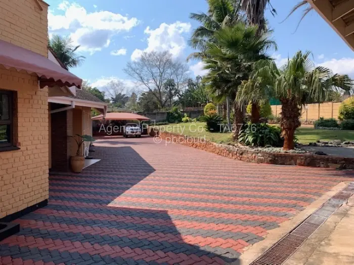 4 Bedroom House to Rent in Chisipite