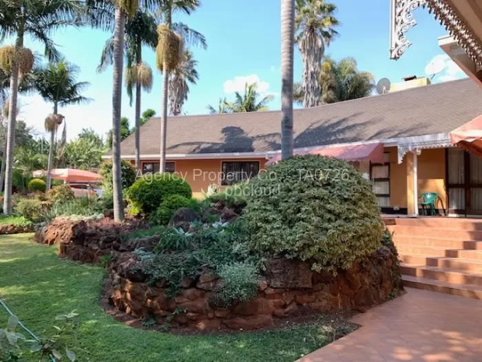4 Bedroom House to Rent in Chisipite