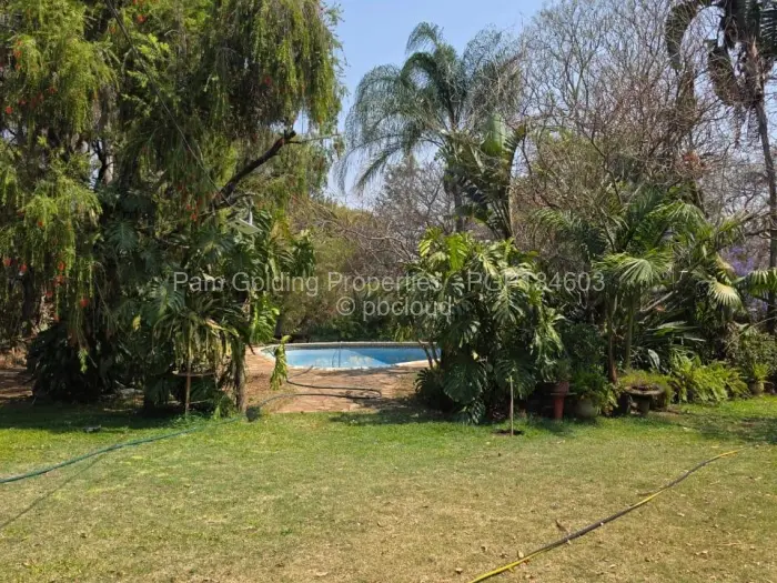 4 Bedroom House for Sale in Hillside Byo, Bulawayo