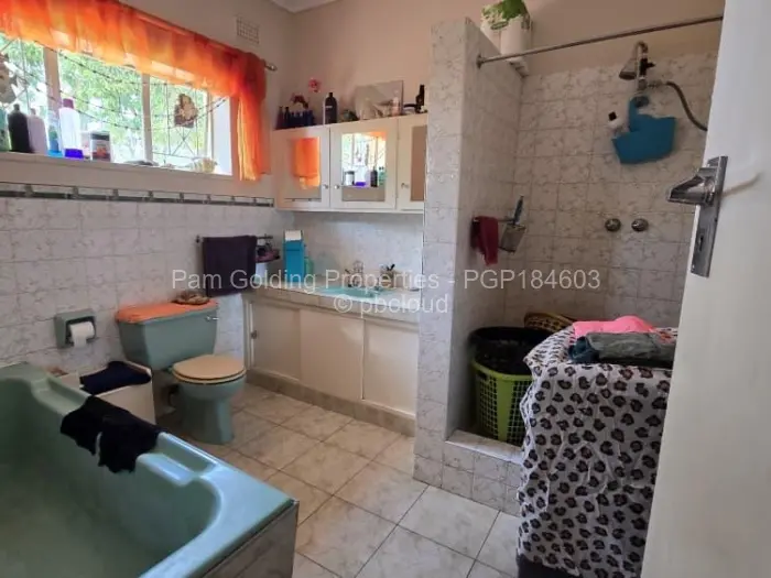 4 Bedroom House for Sale in Hillside Byo, Bulawayo