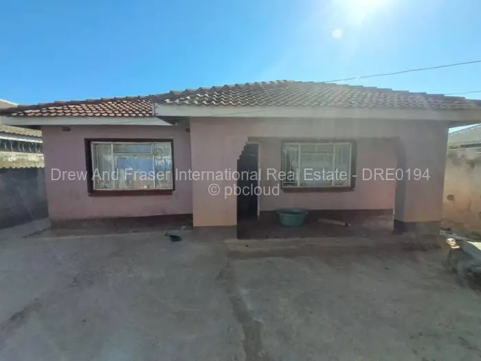 4 Bedroom House for Sale in Damofalls, Damofalls