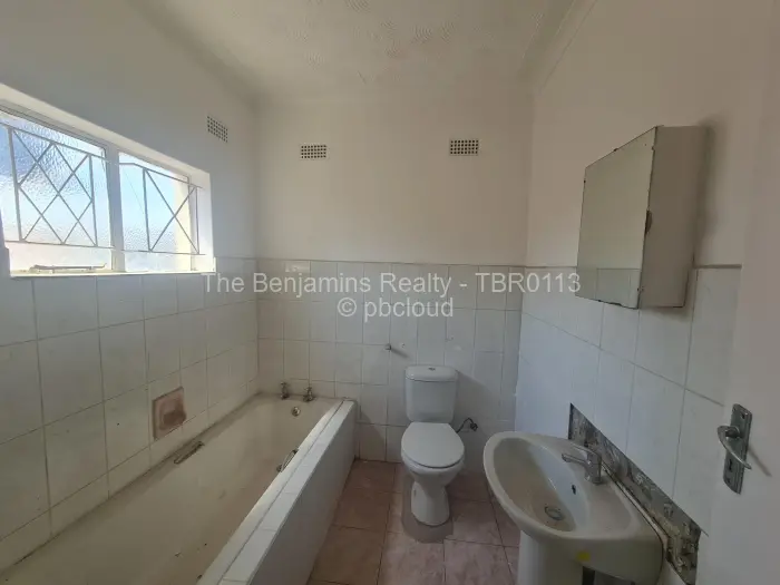 4 Bedroom House to Rent in Glen Norah