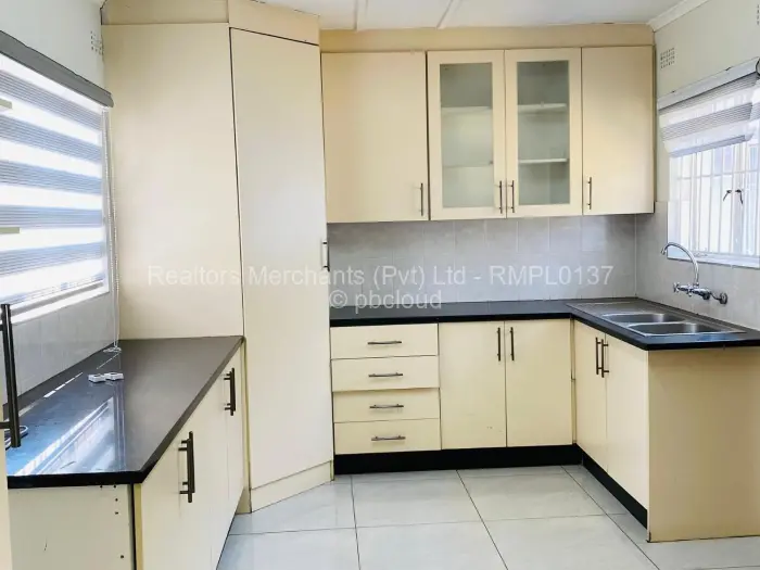 3 Bedroom House to Rent in Westgate