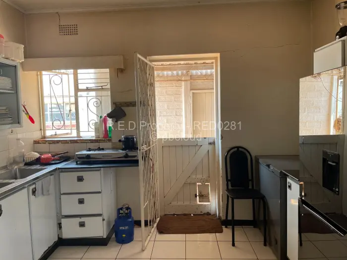 3 Bedroom House for Sale in Bradfield, Bulawayo