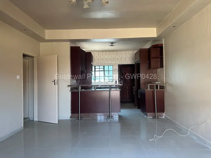 3 Bedroom House to Rent in Meyrick Park