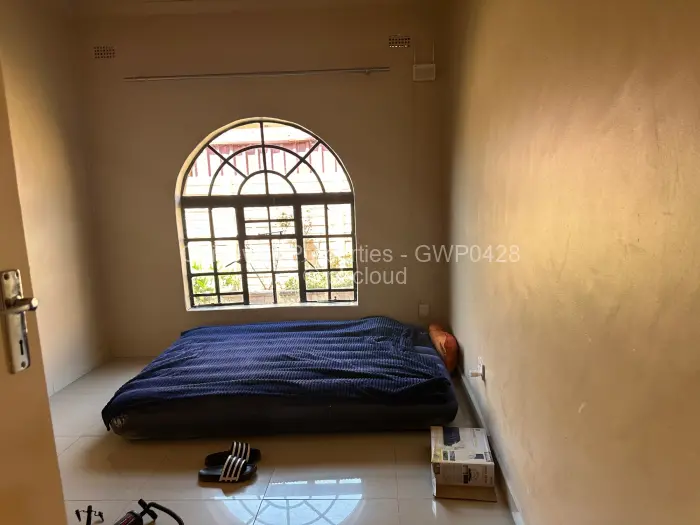 3 Bedroom House to Rent in Meyrick Park