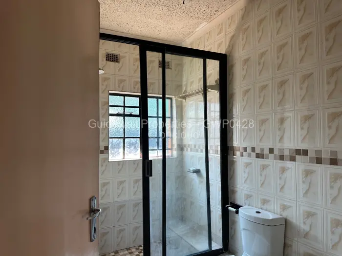 3 Bedroom House to Rent in Meyrick Park