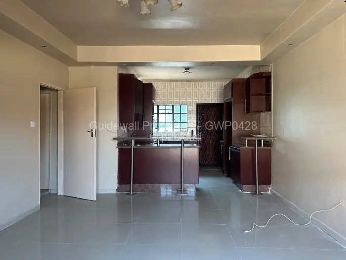 3 Bedroom House to Rent in Meyrick Park