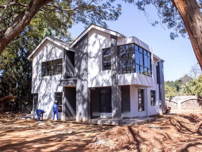 Townhouse/Complex/Cluster for Sale in Greendale North, Harare