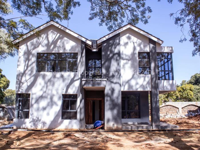 Townhouse/Cluster for Sale in Greendale North, Harare