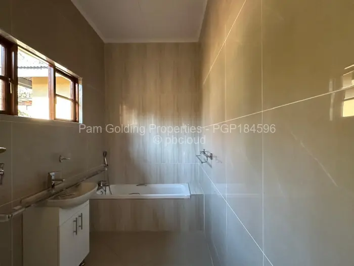 4 Bedroom House for Sale in Hillside Byo, Bulawayo