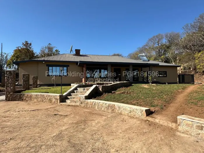4 Bedroom House for Sale in Hillside Byo, Bulawayo