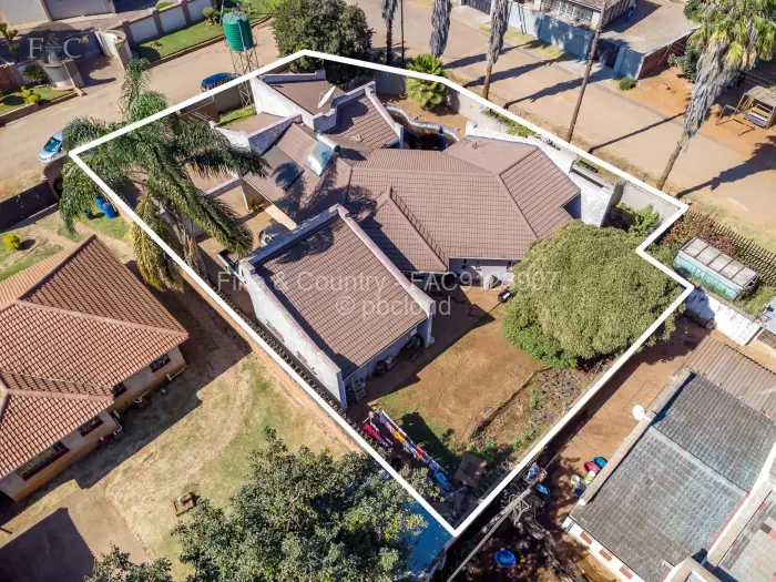 4 Bedroom House for Sale in Westgate, Harare