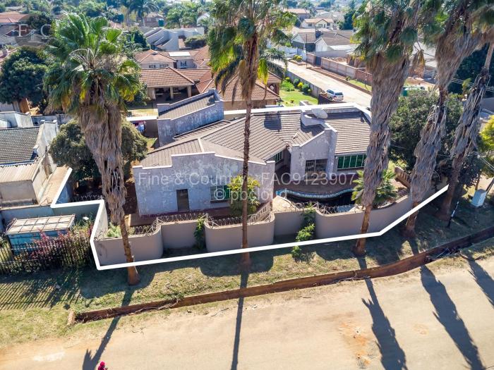 4 Bedroom House for Sale in Westgate, Harare