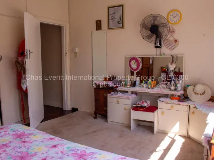 4 Bedroom House for Sale in Hillside Byo, Bulawayo