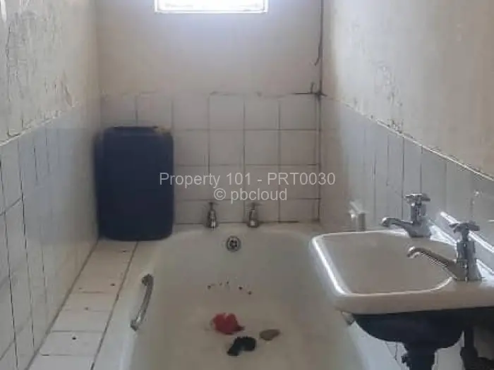 5 Bedroom House for Sale in Norton, Norton