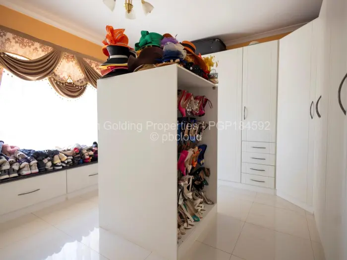 6 Bedroom House for Sale in Shawasha Hills, Harare